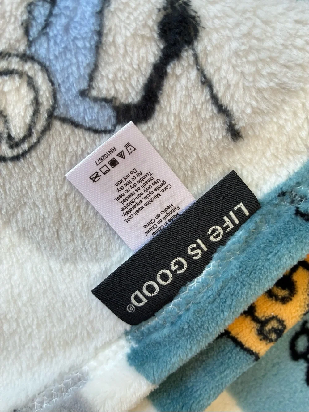 LIFE IS GOOD⛳️ throw blanket